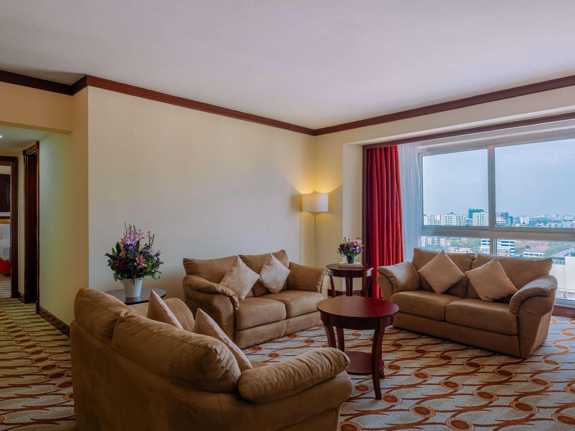 Moevenpick Hotel & Residences Найробі Екстер'єр фото